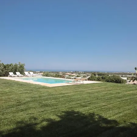 Villa Dyria Exclusive Swimming Pool Monopoli